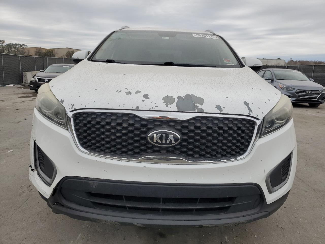 2016 KIA Sorento VIN 5XYPG4A3XGG026751 Copart auction photo, front end damage thumbnail 5