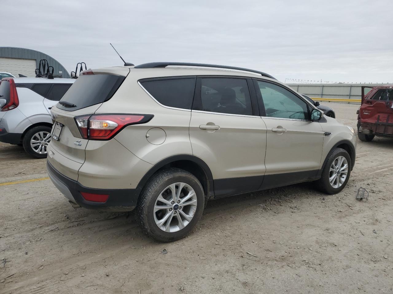 2018 Ford Escape VIN 1FMCU9GD9JUD49730 Copart auction photo, minor dent/scratches damage thumbnail 3
