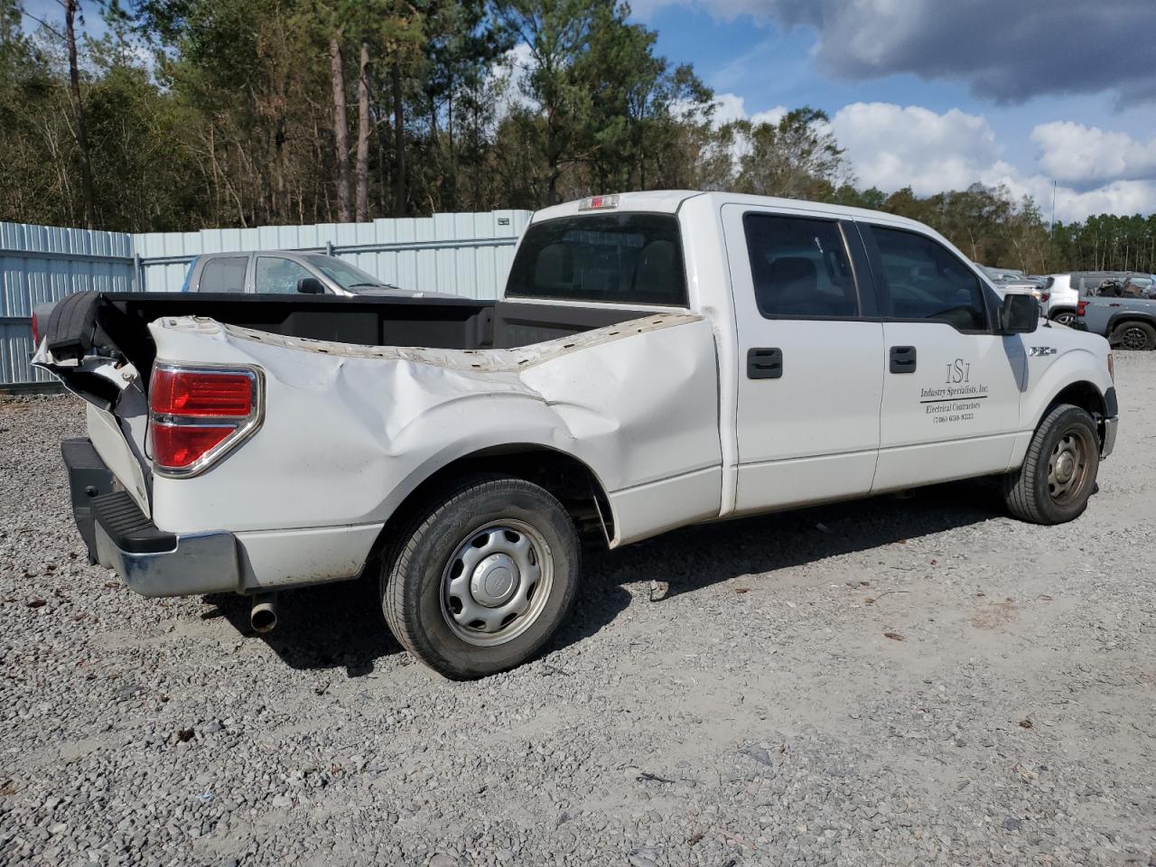 2013 Ford F-150 VIN 1FTFW1CF0DFA98593 Copart auction photo, rear end / top/roof damage thumbnail 3