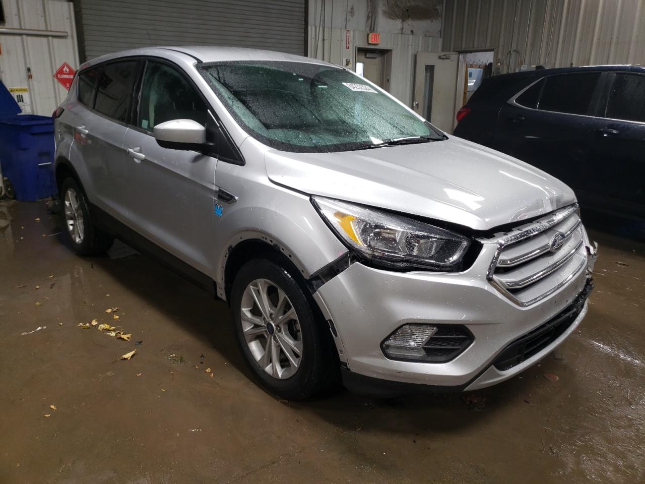 2019 Ford Escape VIN 1FMCU0GD9KUB75817 Copart auction photo, front end damage thumbnail 4