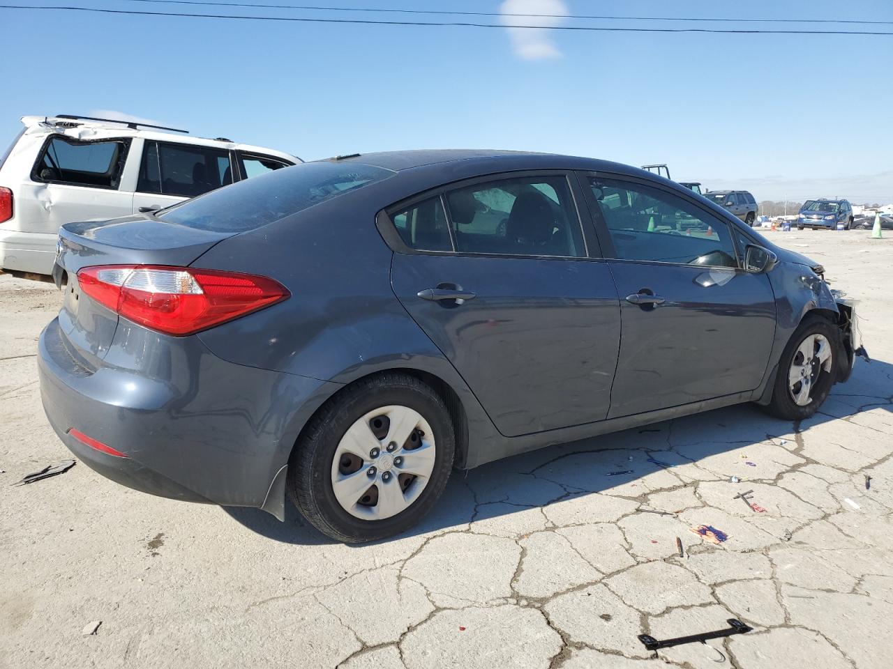 2016 KIA Forte VIN KNAFK4A65G5572027 Copart auction photo, front end damage thumbnail 3