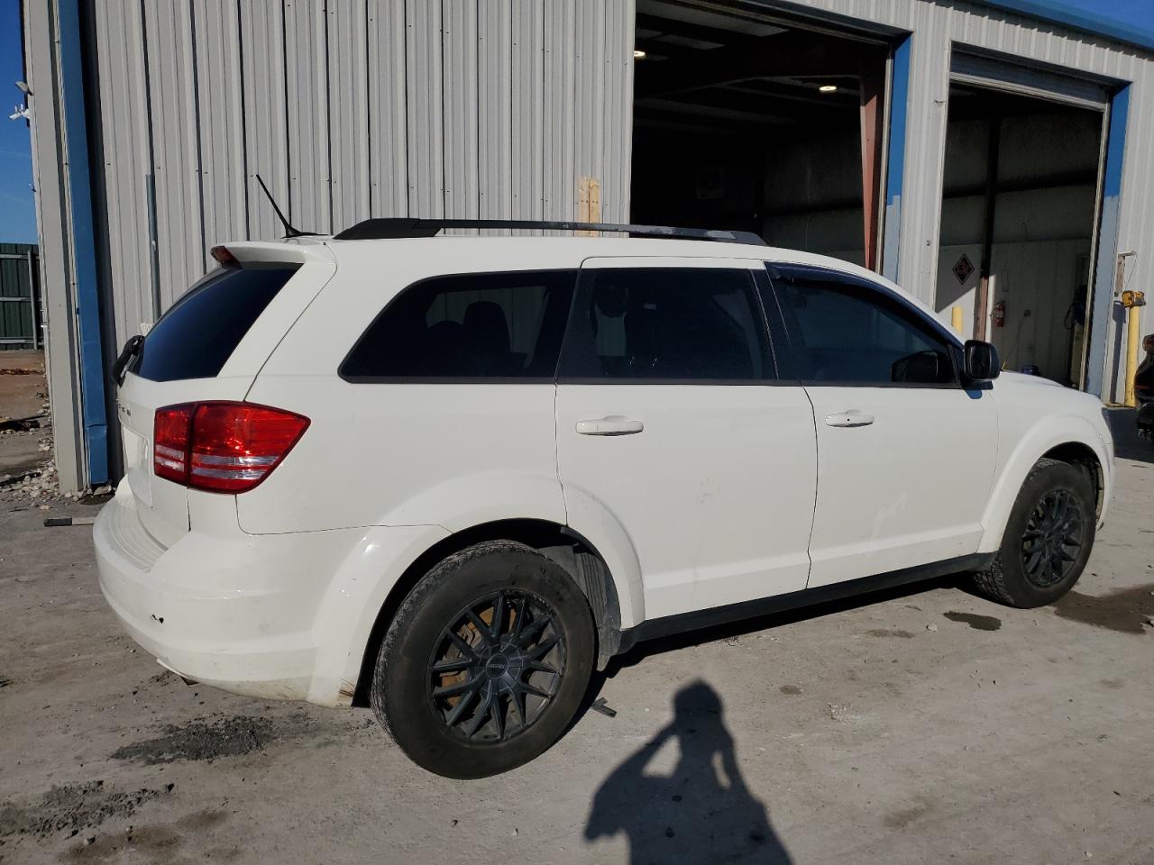 2018 Dodge Journey VIN 3C4PDCABXJT277179 Copart auction photo, water/flood damage thumbnail 3