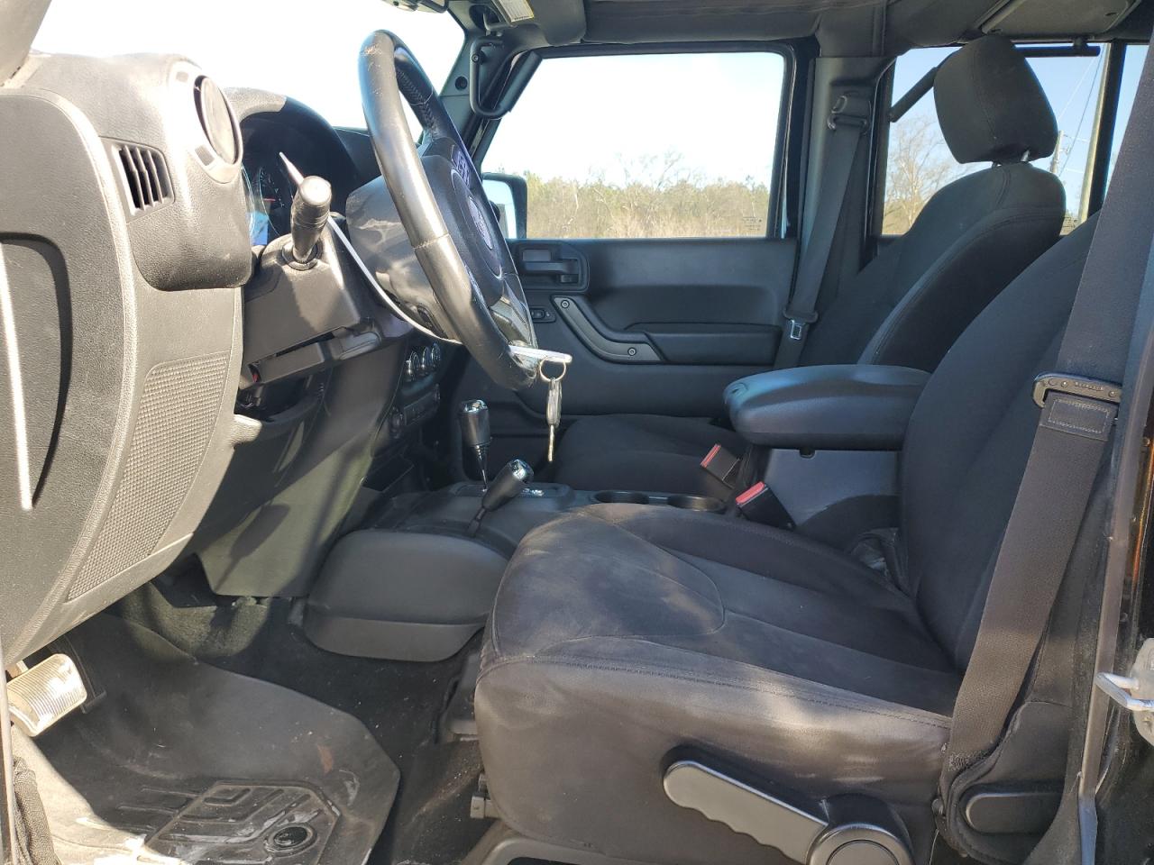 2015 Jeep Wrangler VIN 1C4HJWDG2FL692957 Copart auction photo, front end / minor dent/scratches damage thumbnail 7