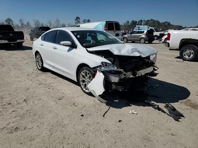 2015 Chrysler 200 VIN 1C3CCCEG8FN686932 Copart auction photo, front end / minor dent/scratches damage thumbnail 11