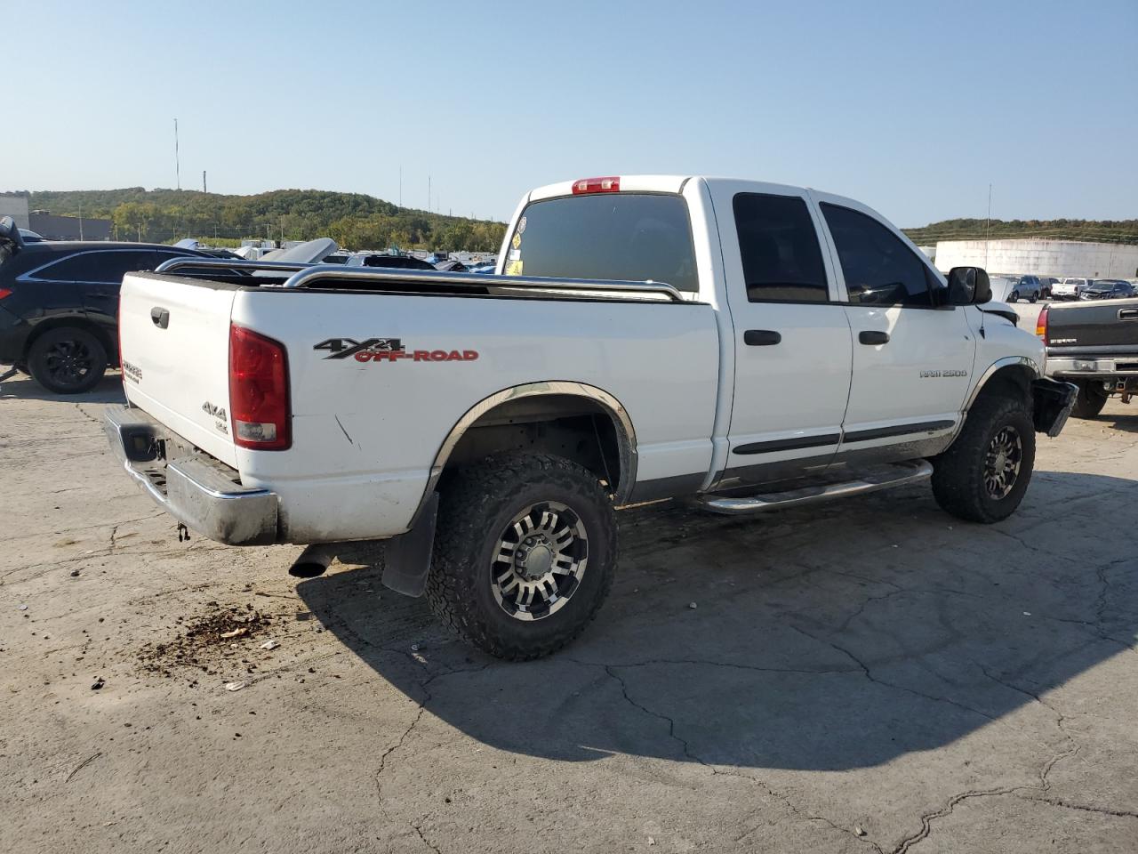 2004 Dodge RAM VIN 3D7KU28C44G145072 Copart auction photo, front end / minor dent/scratches damage thumbnail 3