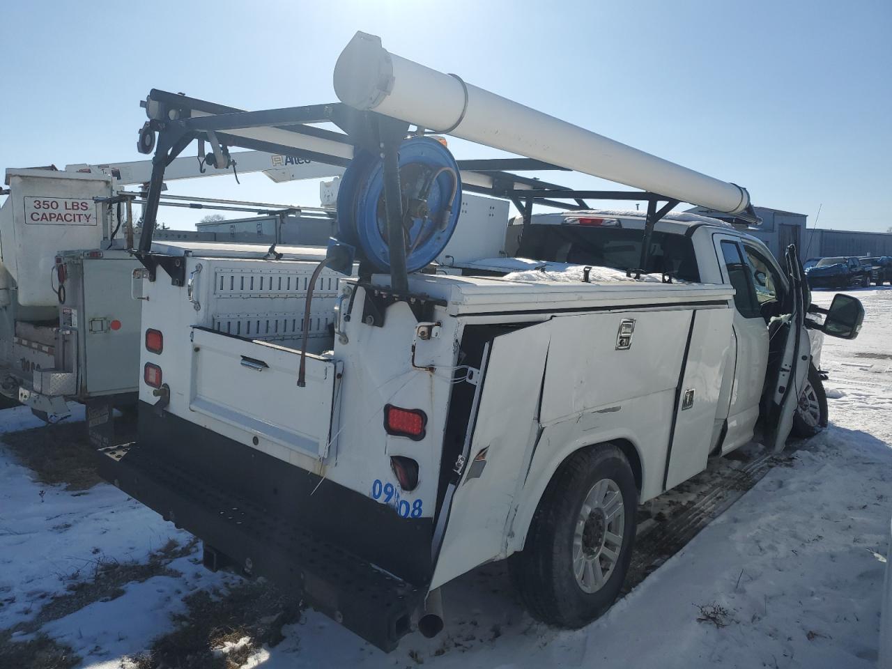 2017 Ford F350 VIN 1FD7X3A60HEE28790 Copart auction photo, side / front end damage thumbnail 3