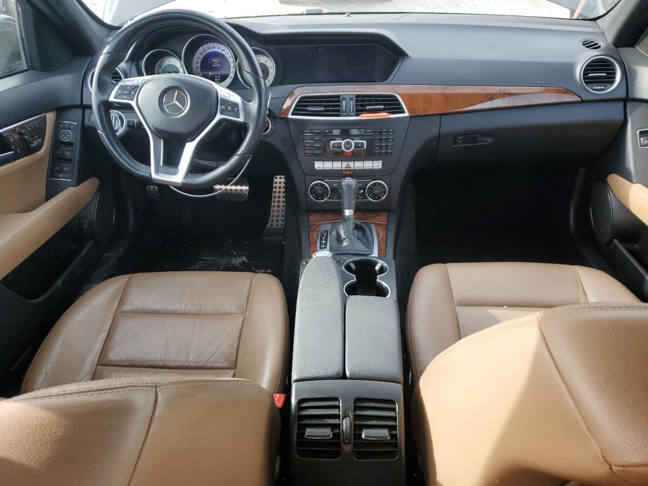 2013 Mercedes-Benz C-klasse VIN WDDGF8AB6DR295107 Copart auction photo, side damage thumbnail 8
