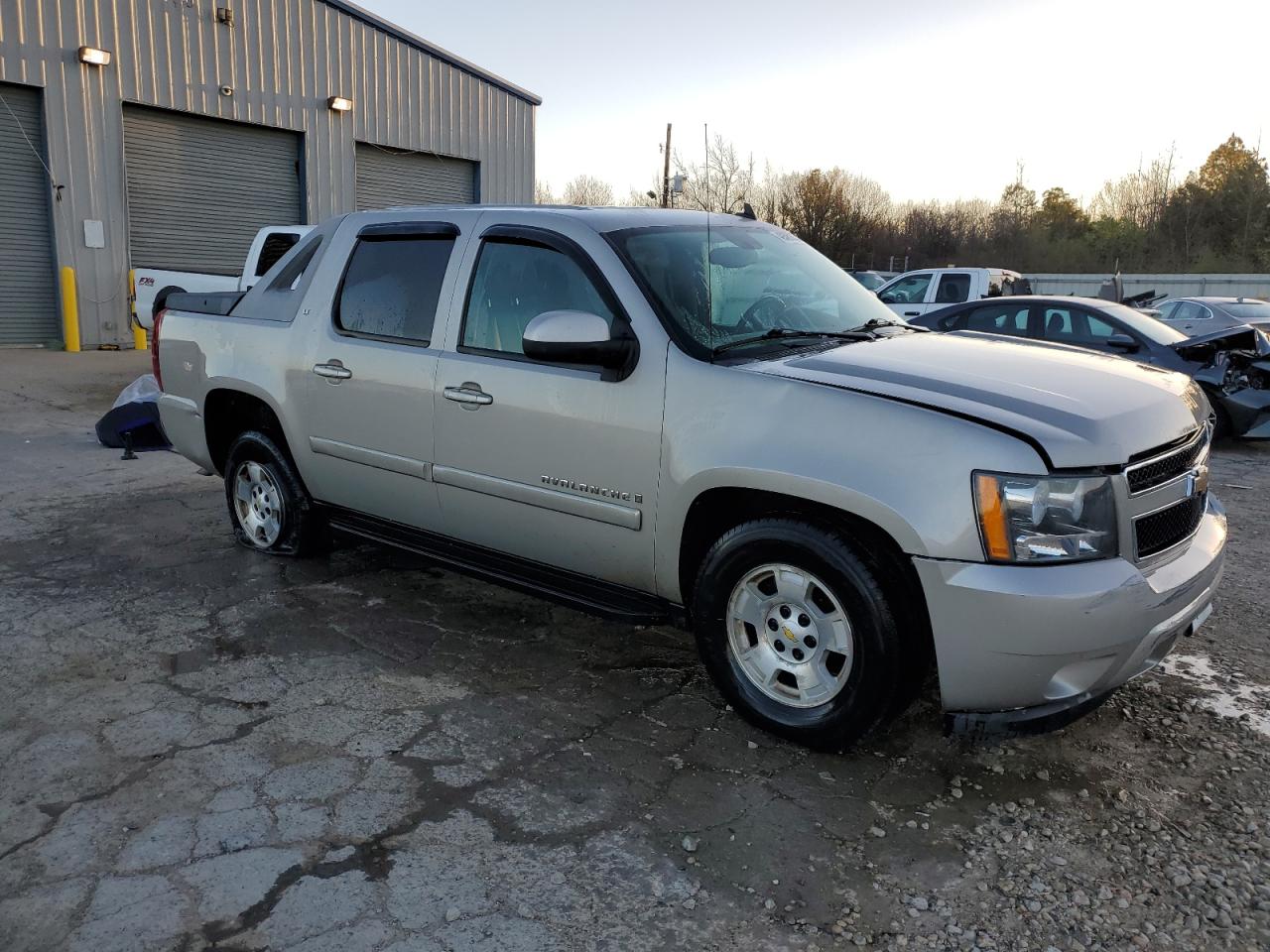 2009 Chevrolet Avalanche VIN 3GNEC22089G193195 Copart auction photo, front end / rear end damage thumbnail 4