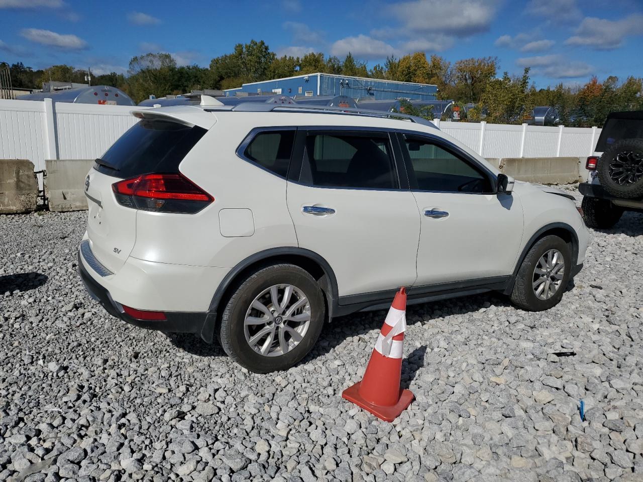 2017 Nissan Rogue VIN KNMAT2MT4HP535668 Copart auction photo, front end / undercarriage damage thumbnail 3
