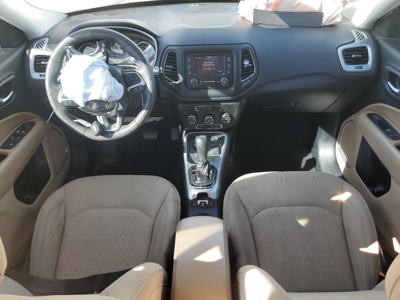 2018 Jeep Compass VIN 3C4NJDABXJT162863 Copart auction photo, front end damage thumbnail 8