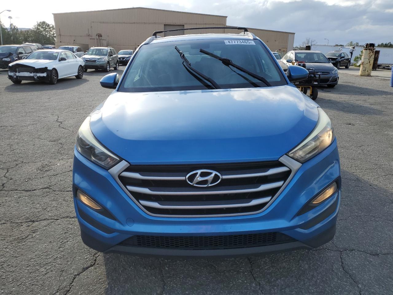 2017 Hyundai Tucson VIN KM8J33A4XHU595101 Copart auction photo, rear end damage thumbnail 5