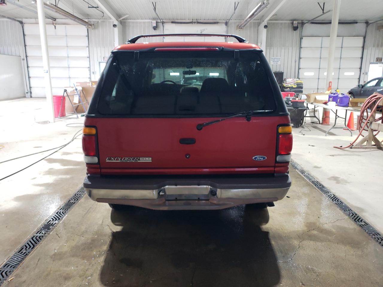 1997 Ford Explorer VIN 1FMDU34X9VZC01232 Copart auction photo, front end damage thumbnail 6