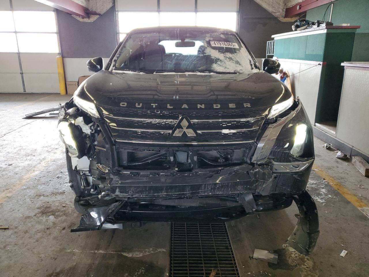 2024 Mitsubishi Outlander VIN JA4J4VA83RZ072808 Copart auction photo, front end / side damage thumbnail 5