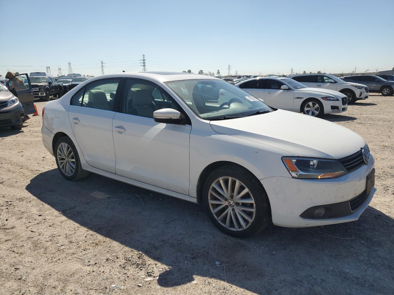 2014 Volkswagen Jetta VIN 3VWL07AJ9EM373617 Copart auction photo, mechanical / minor dent/scratches damage thumbnail 4