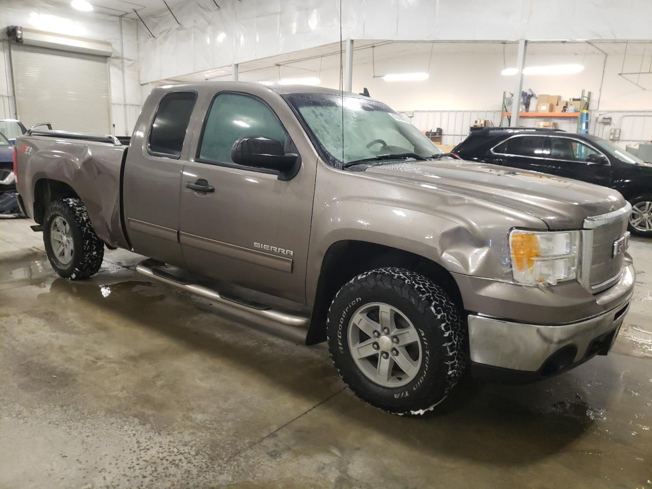 2012 GMC Sierra VIN 1GTR2VE73CZ244083 Copart auction photo, front end / side damage thumbnail 4