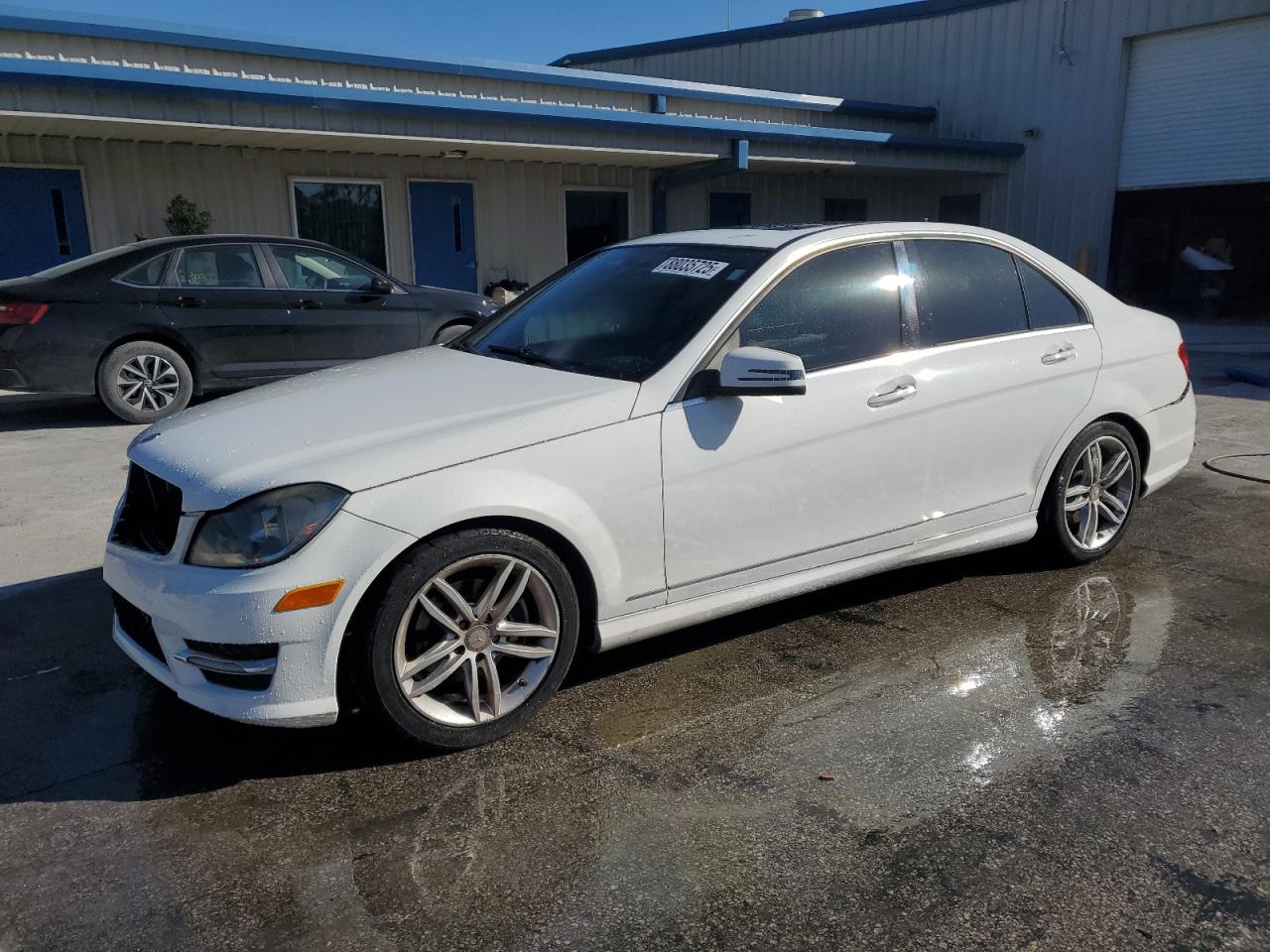 2013 Mercedes-Benz C-klasse VIN WDDGF4HB9DR244084