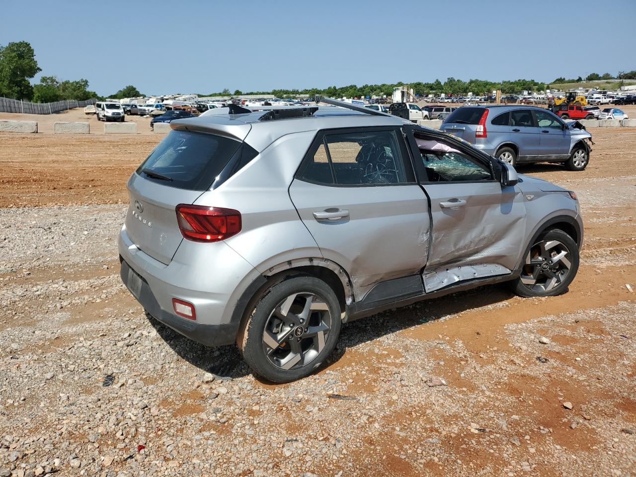 2022 Hyundai Venue VIN KMHRC8A30NU133746 Copart auction photo, all over damage thumbnail 3