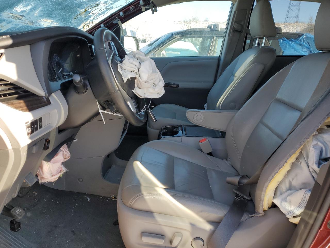 2017 Toyota Sienna VIN 5TDDZ3DCXHS178665 Copart auction photo, front end damage thumbnail 7