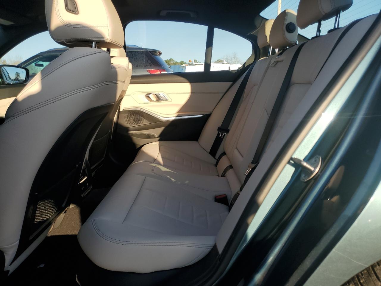 2020 BMW 3er VIN WBA5R1C08LFH49143 Copart auction photo, side / rear end damage thumbnail 10