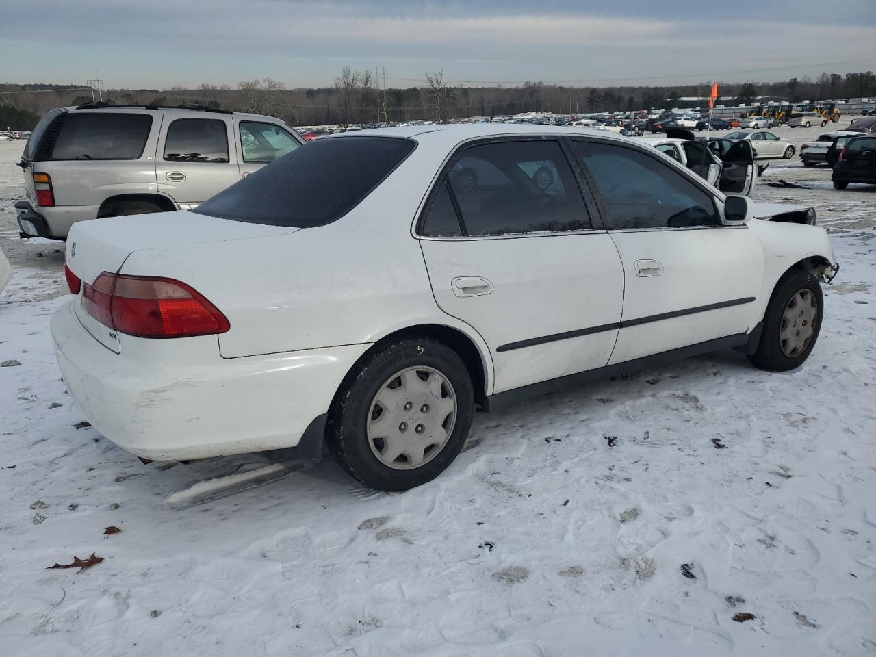 1999 Honda Accord VIN JHMCG6653XC002136 Copart auction photo, front end damage thumbnail 3
