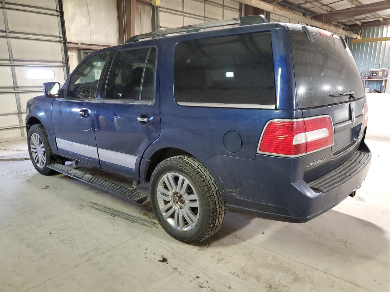 2008 Lincoln Navigator VIN 5LMFU28598LJ22062 Copart auction photo, front end / mechanical damage thumbnail 2