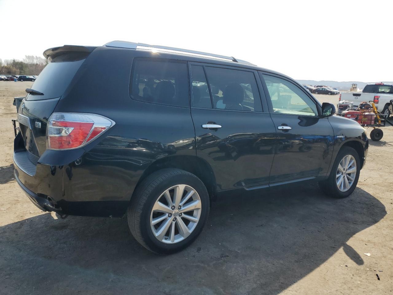 2010 Toyota Highlander VIN JTEBW3EH3A2044387 Copart auction photo, side / front end damage thumbnail 3