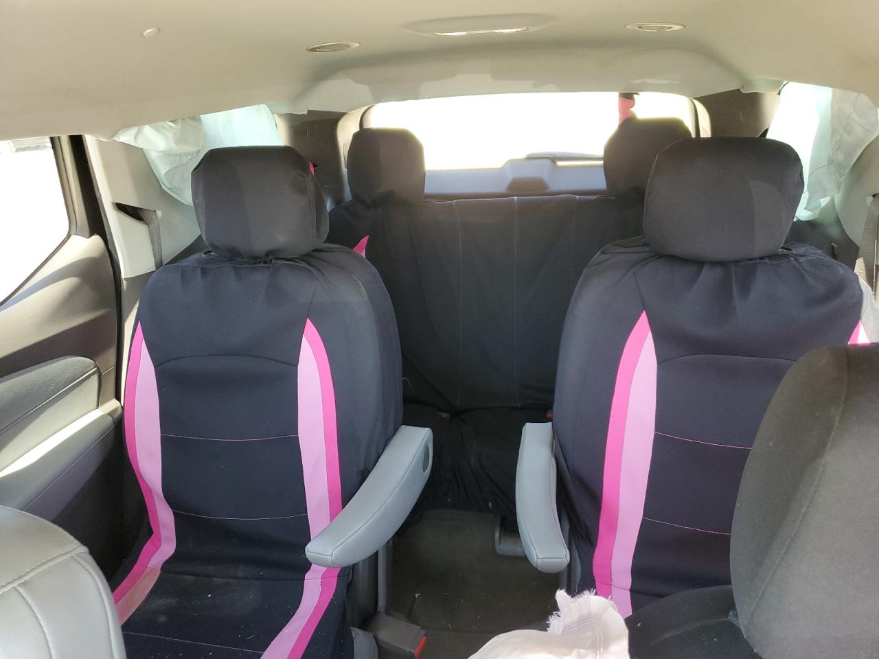 2020 Chevrolet Traverse VIN 1GNERHKW6LJ104767 Copart auction photo, side / minor dent/scratches damage thumbnail 10