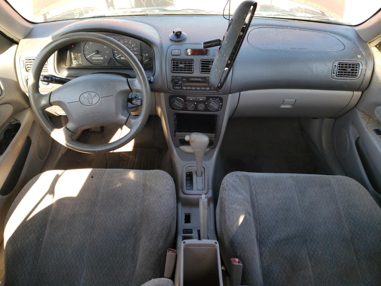 2002 Toyota Corolla VIN 1NXBR12E72Z650593 Copart auction photo, front end / side damage thumbnail 8