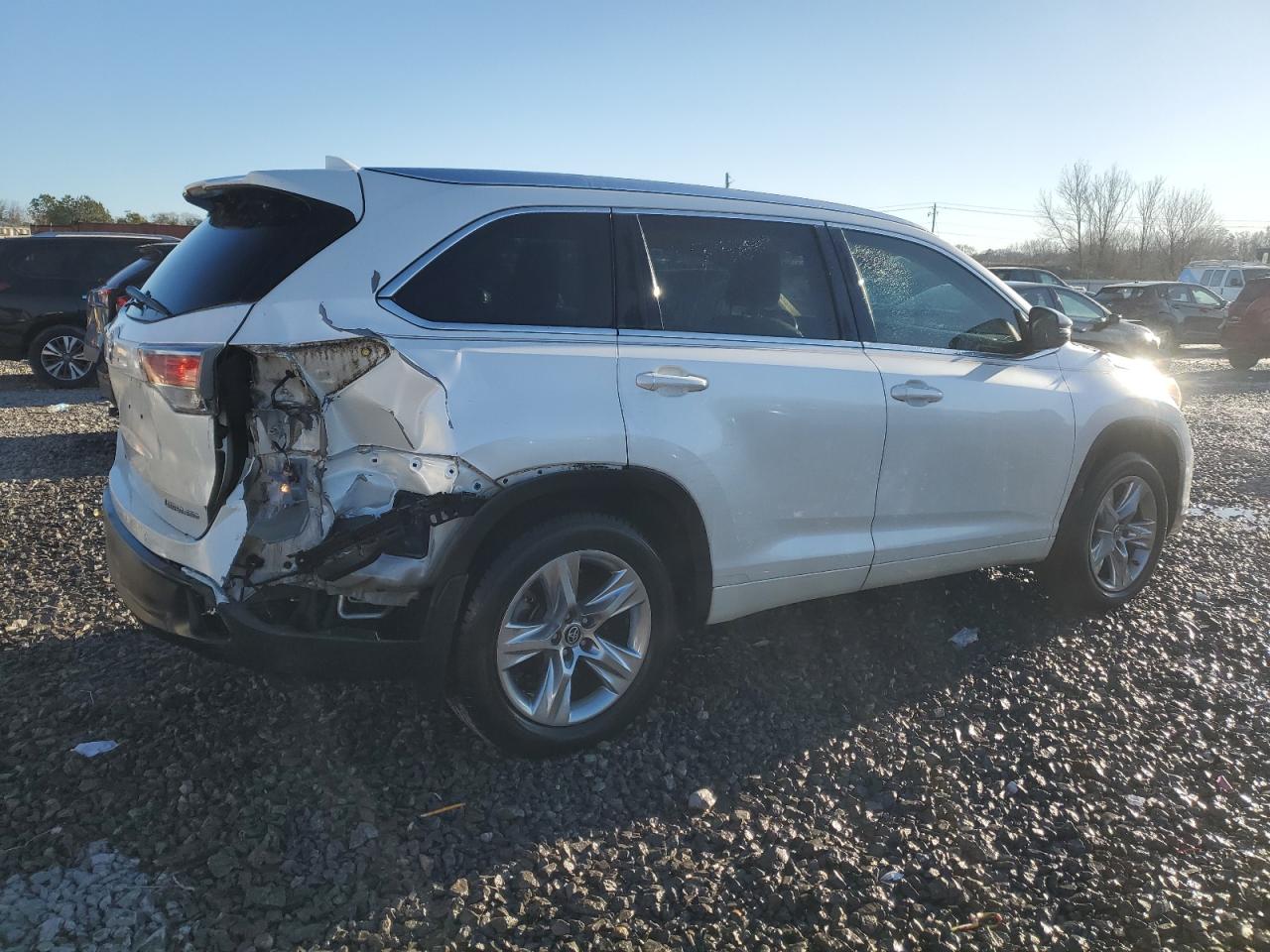 2016 Toyota Highlander VIN 5TDDKRFH0GS246485 Copart auction photo, rear end damage thumbnail 3