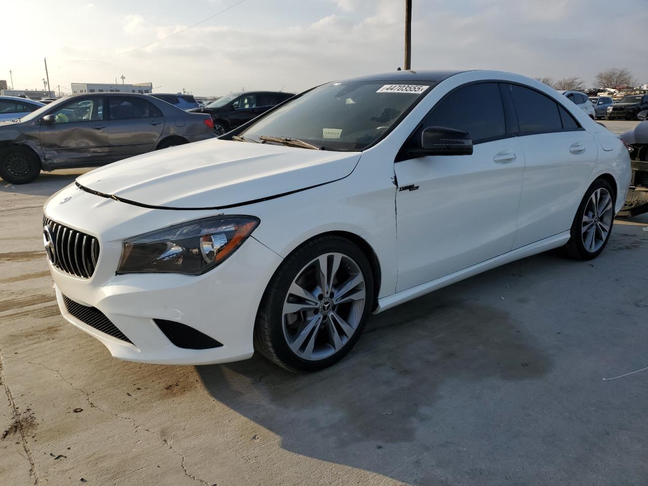 2015 Mercedes-Benz CLA-klasse VIN WDDSJ4EB6FN214810