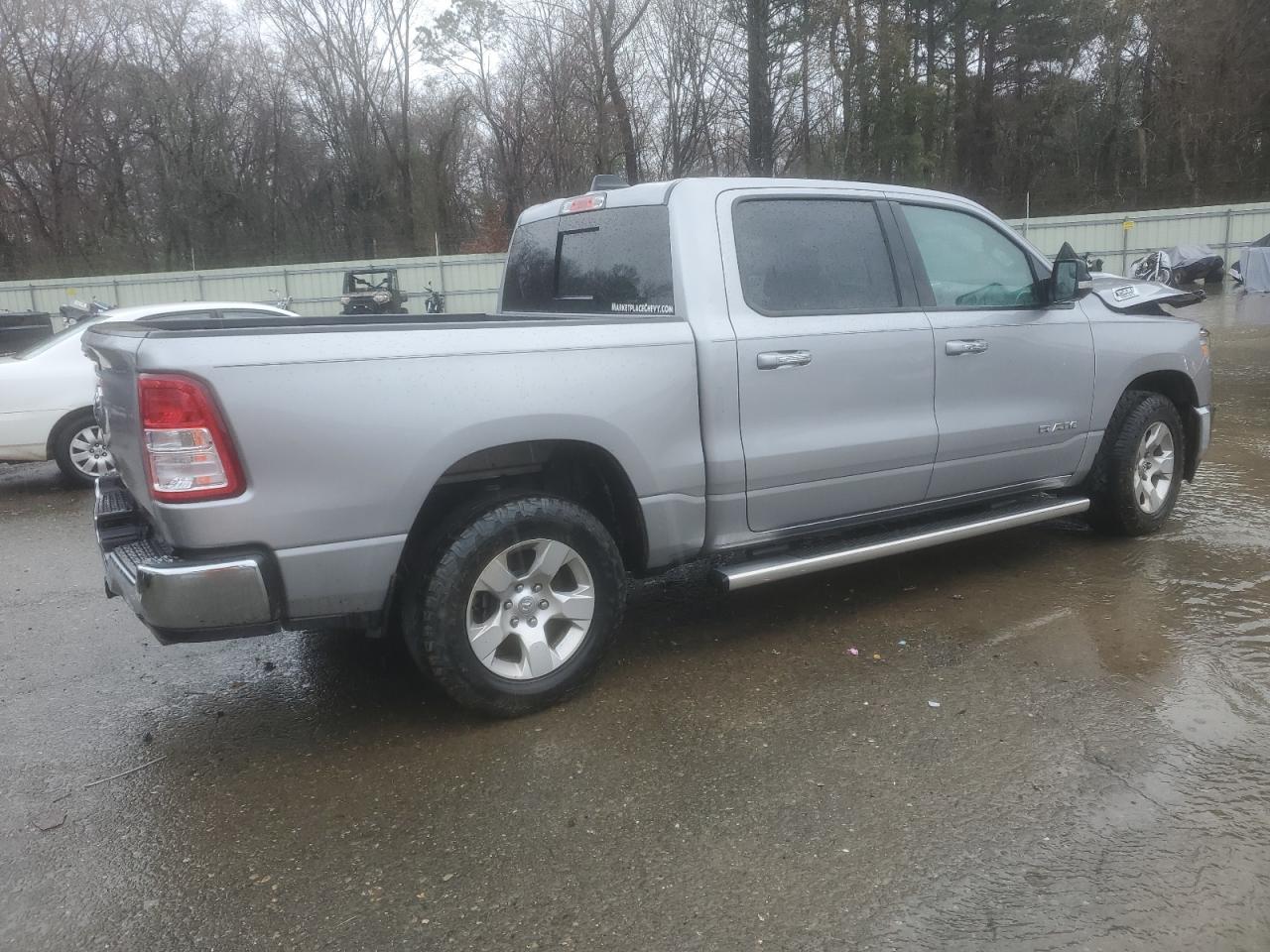 2019 RAM 1500 VIN 1C6RREFT9KN684006 Copart auction photo, front end / minor dent/scratches damage thumbnail 3