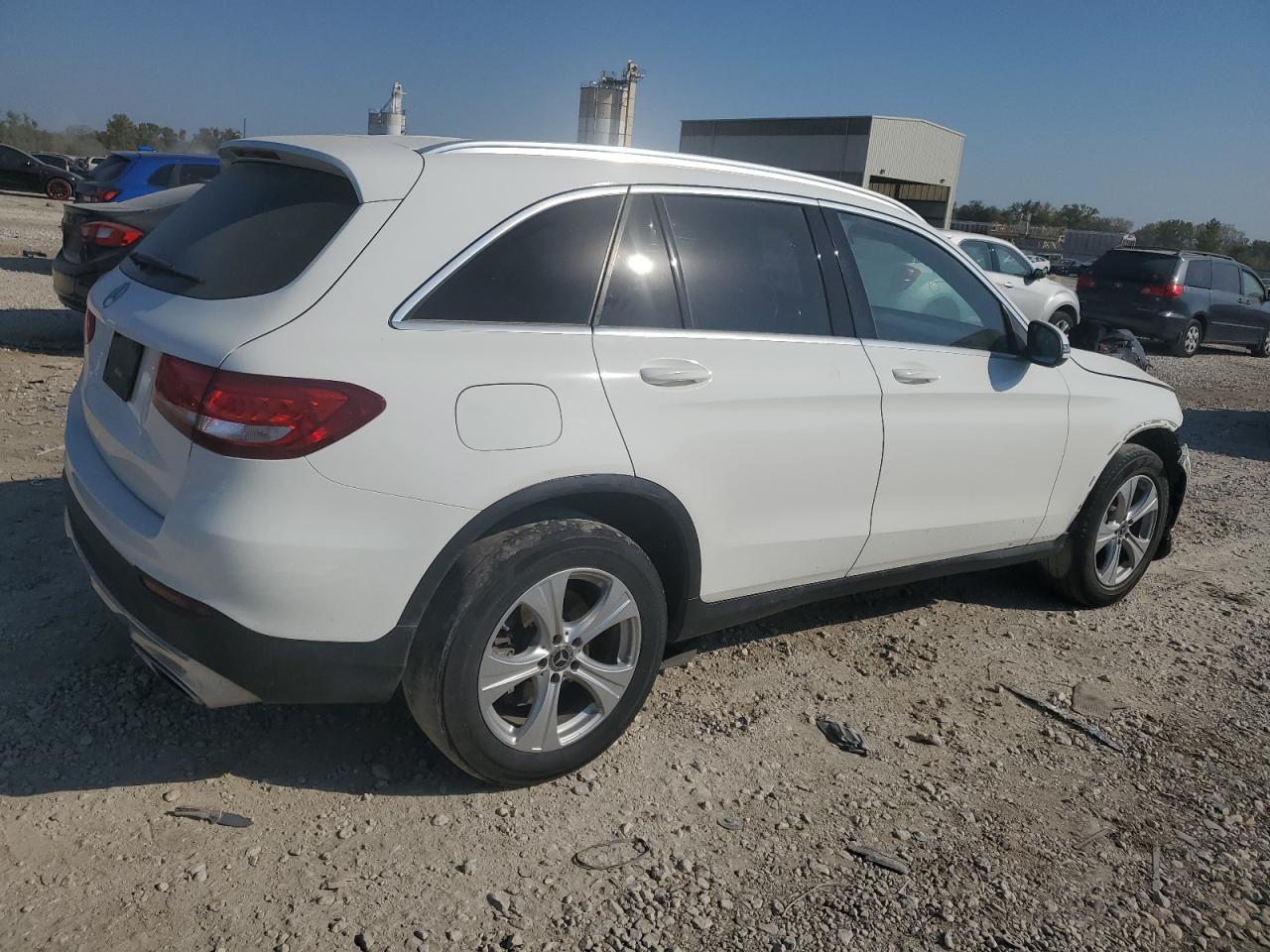 2018 Mercedes-Benz GLC VIN WDC0G4JB3JV106153 Copart auction photo, front end damage thumbnail 3