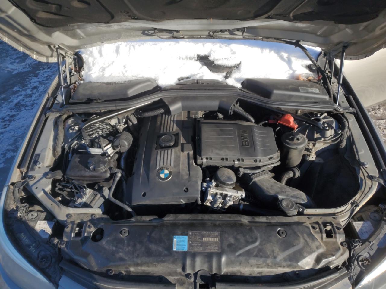 2009 BMW 5er VIN WBANW13539C162392 Copart auction photo, normal wear / minor dent/scratches damage thumbnail 11