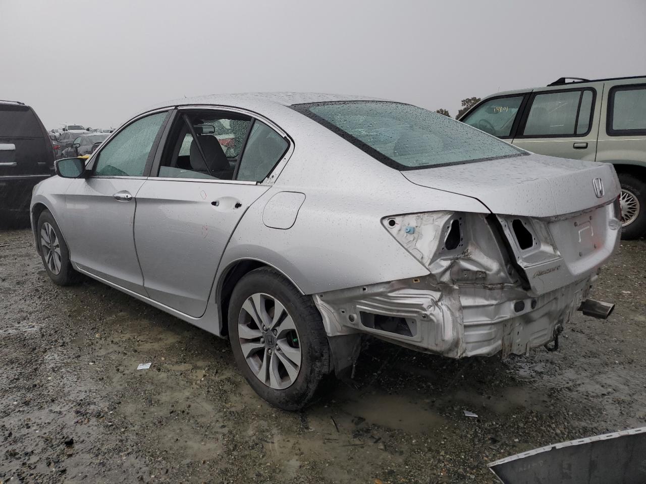 2014 Honda Accord VIN 1HGCR2F32EA185235 Copart auction photo, rear end damage thumbnail 2