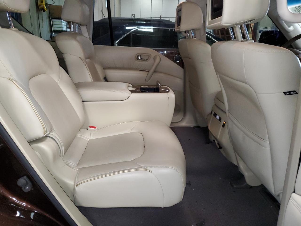2017 Infiniti QX80 VIN JN8AZ2NE4H9152501 Copart auction photo, rear end damage thumbnail 11