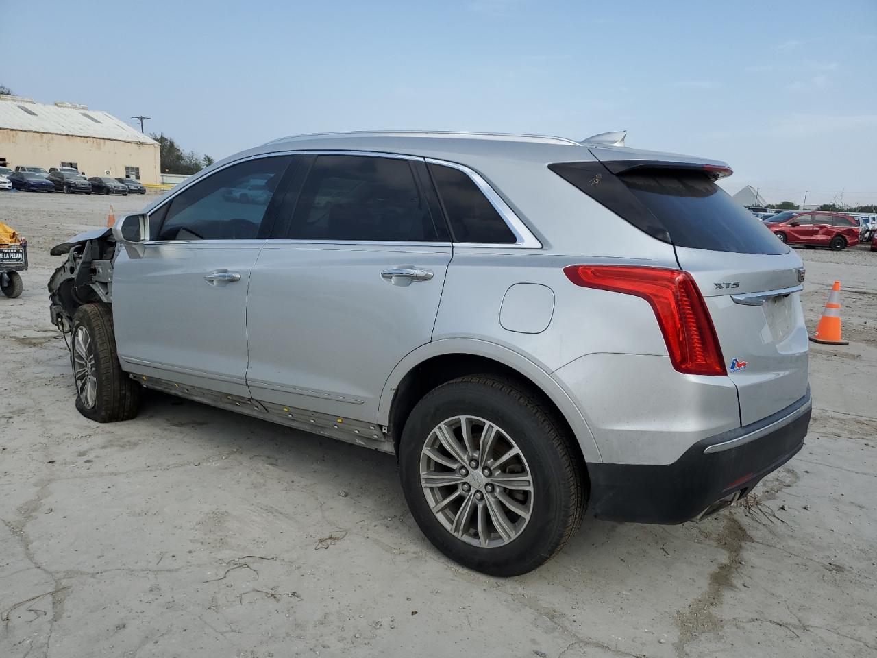 2017 Cadillac XT5 VIN 1GYKNBRS9HZ133903 Copart auction photo, all over damage thumbnail 2