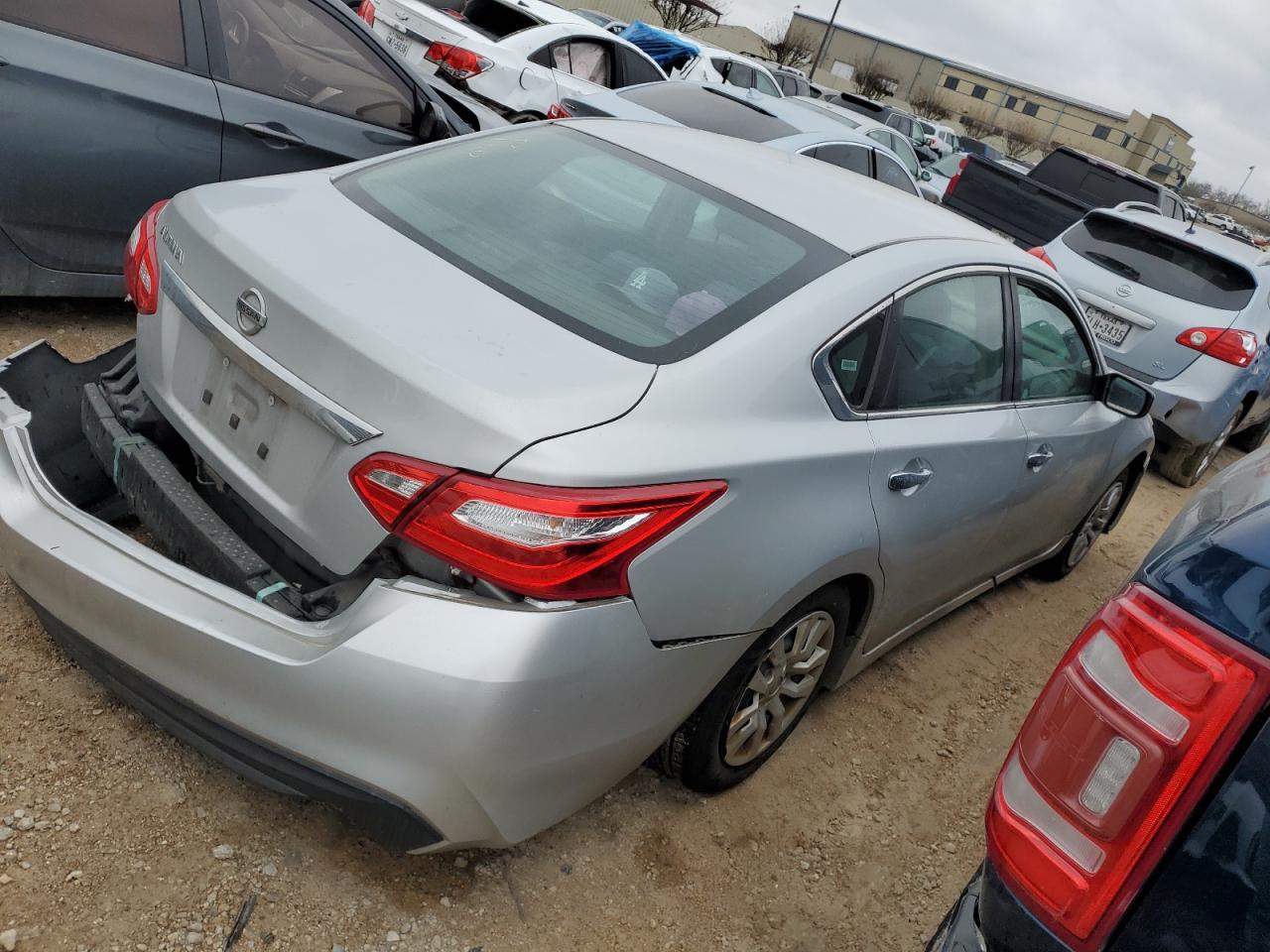 2016 Nissan Altima VIN 1N4AL3AP8GN330951 Copart auction photo, rear end / side damage thumbnail 3