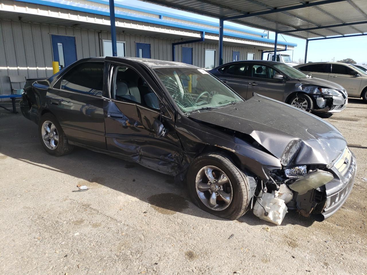 2001 Toyota Camry VIN 4T1BG22K61U830745 Copart auction photo, all over damage thumbnail 4