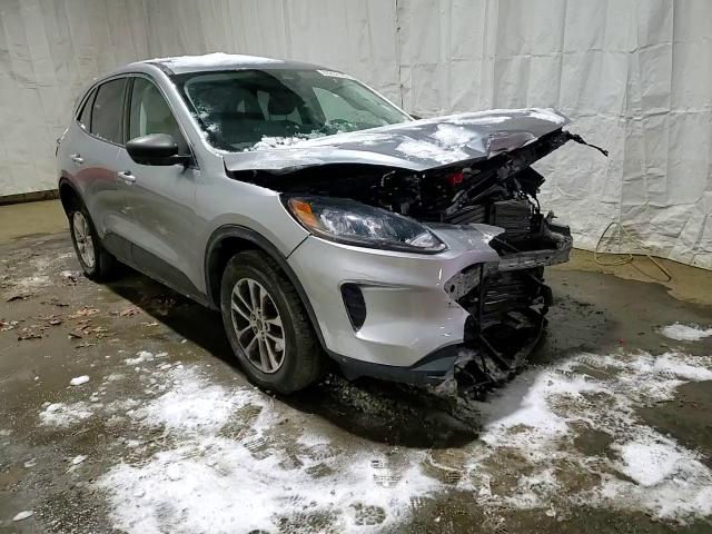 2022 Ford Escape VIN 1FMCU9G66NUA58853 Copart auction photo, front end damage thumbnail 11