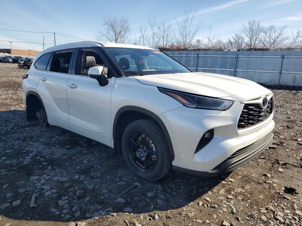 2021 Toyota Highlander VIN 5TDGZRBH4MS100973 Copart auction photo, stripped damage thumbnail 4