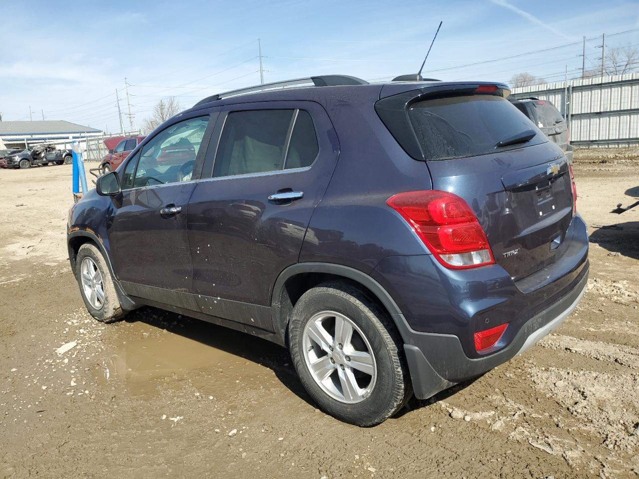 2019 Chevrolet Trax VIN 3GNCJLSB2KL296694 Copart auction photo, front end / side damage thumbnail 2
