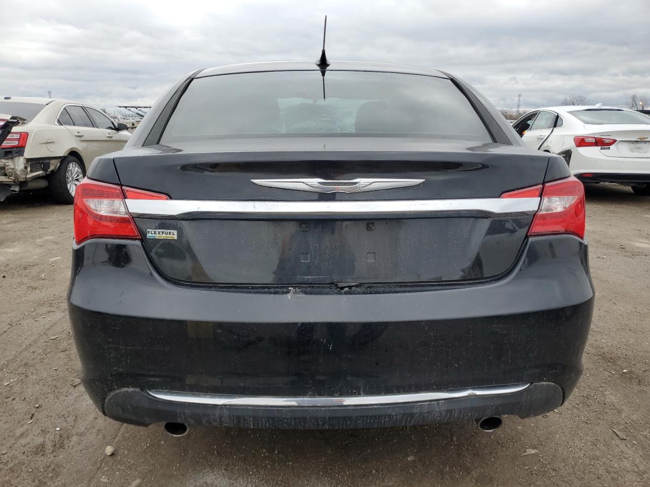 2013 Chrysler 200 VIN 1C3CCBBG7DN608198 Copart auction photo, front end / minor dent/scratches damage thumbnail 6