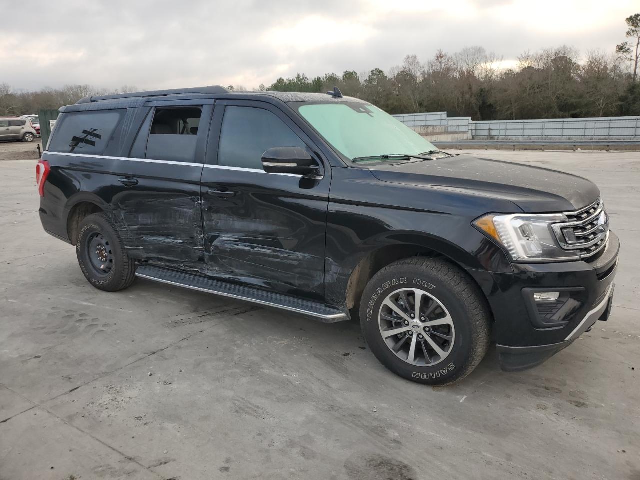 2021 Ford Expedition VIN 1FMJK1JT7MEA19405 Copart auction photo, side / minor dent/scratches damage thumbnail 4