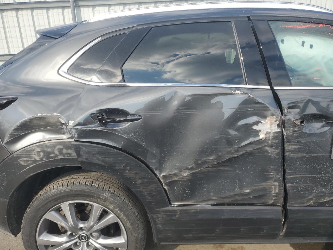 2022 Mazda CX-30 VIN 3MVDMBDL7NM455517 Copart auction photo, side damage thumbnail 11
