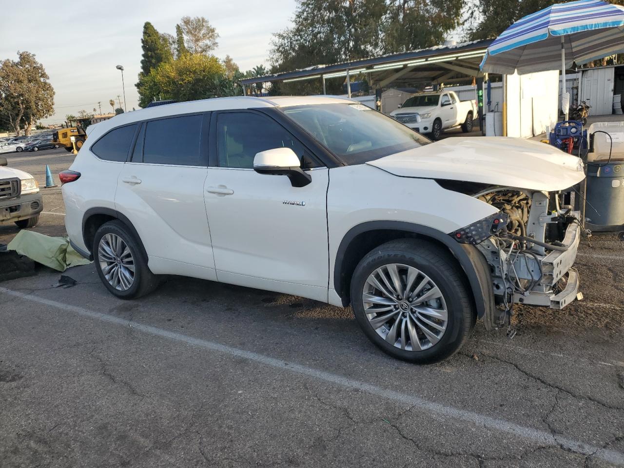2021 Toyota Highlander VIN 5TDFARAH8MS007071 Copart auction photo, front end / minor dent/scratches damage thumbnail 4