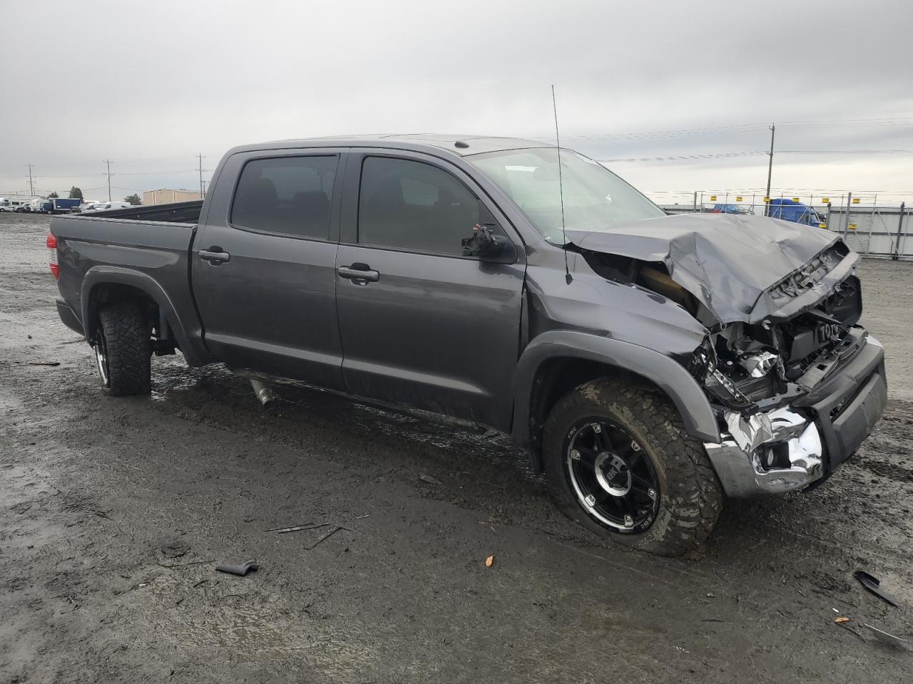 2017 Toyota Tundra VIN 5TFHY5F11HX592908 Copart auction photo, all over damage thumbnail 4