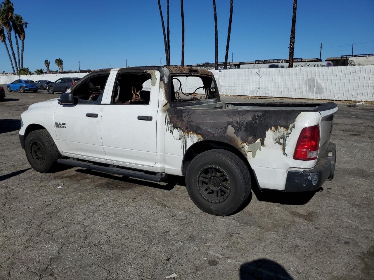 2016 RAM 1500 VIN 1C6RR6KG5GS208441 Copart auction photo, burn / minor dent/scratches damage thumbnail 2