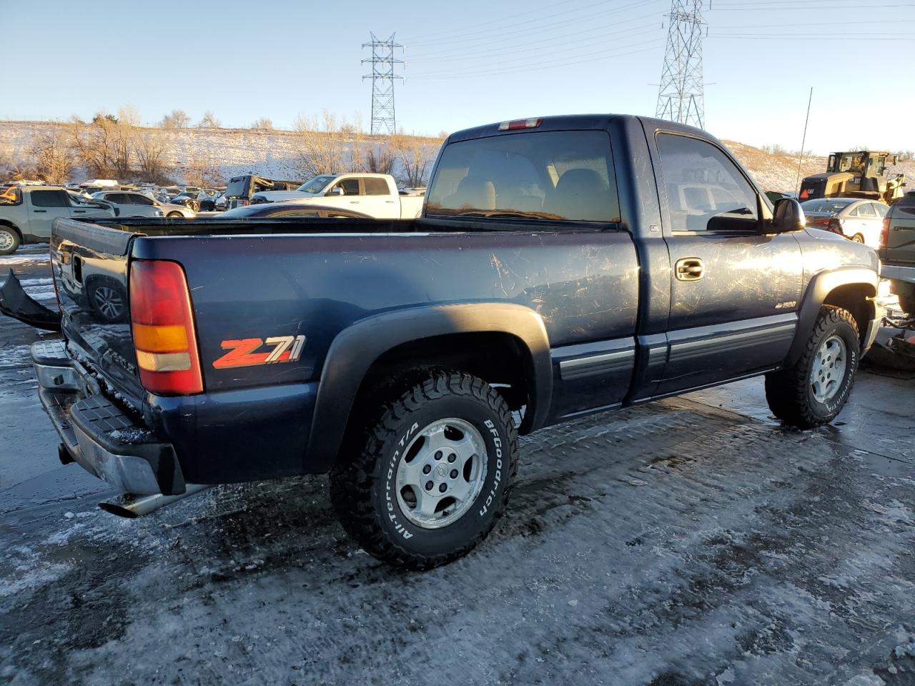 2000 Chevrolet Silverado VIN 1GCEK14T4YZ267126 Copart auction photo, side damage thumbnail 3
