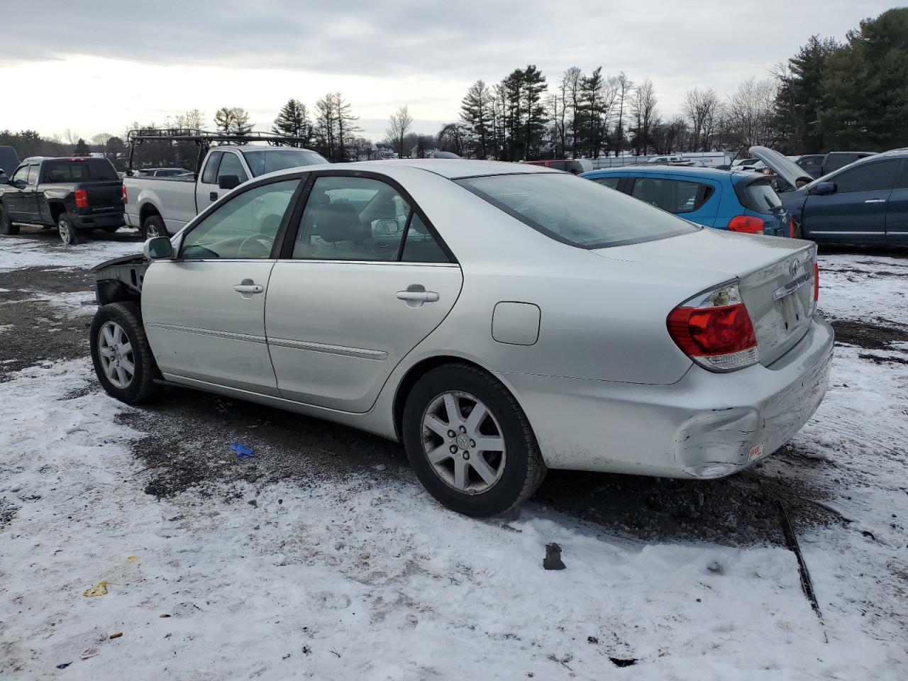 2005 Toyota Camry VIN JTDBF30K750166453 Copart auction photo, front end / frame damage damage thumbnail 2