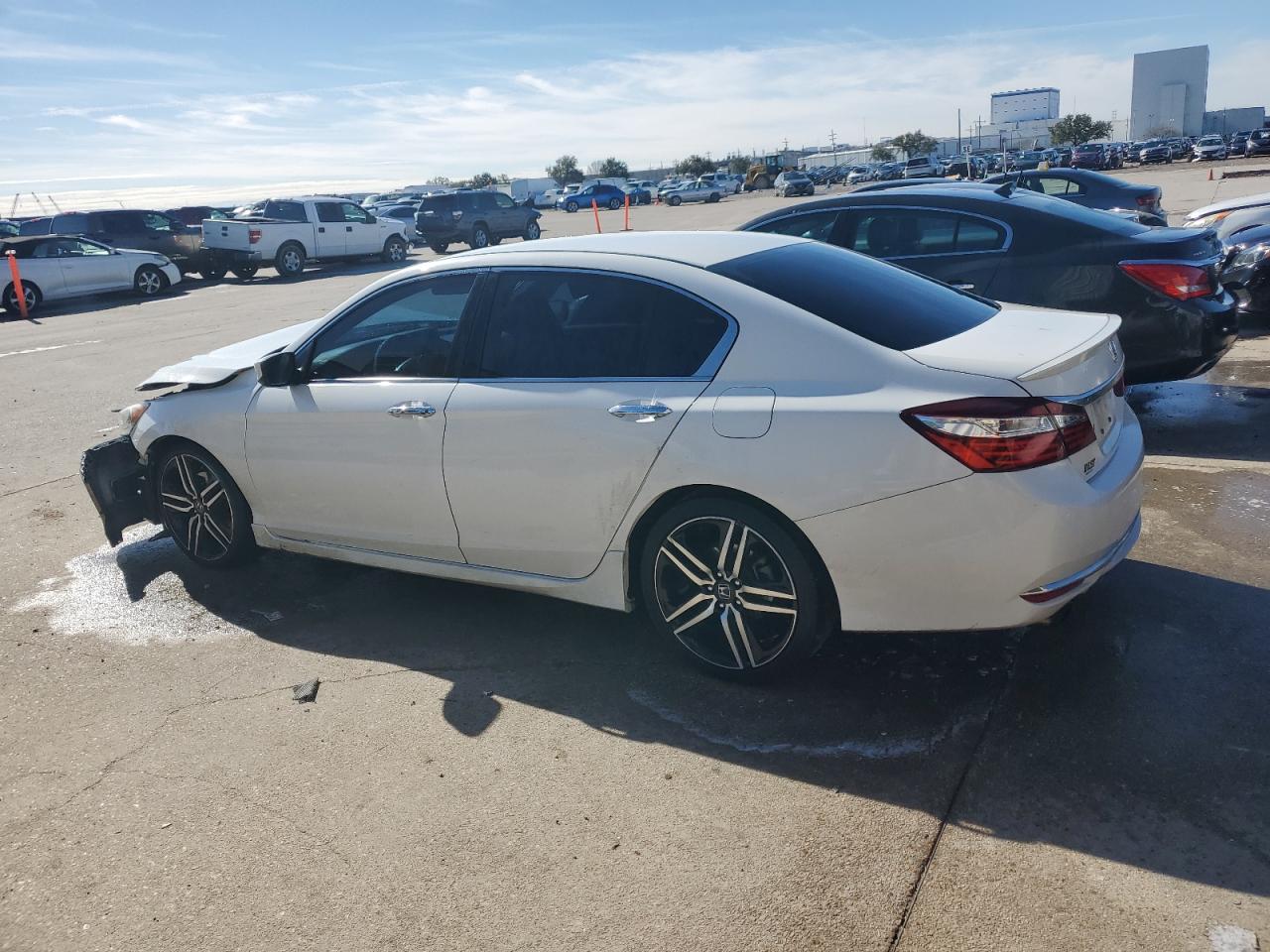 2016 Honda Accord VIN 1HGCR2F55GA114048 Copart auction photo, front end damage thumbnail 2